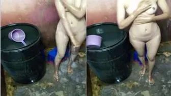 Desi GF Recording Herself Bathing Naked In The Bathroom
