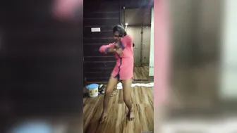 Sexy Call Girl Giving Me Hot Naked Dance Show In Hotel Bedroom
