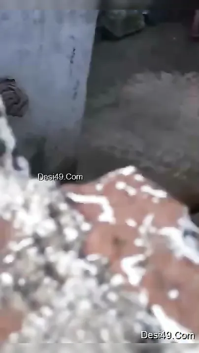 Catching Married Bhabhi Bathing Naked Outdoors On My Hidden Cam
