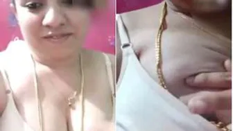 Mature Desi Aunty Flashing Her Boobs For Me On Video Call