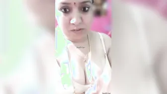 Mature Desi Aunty Flashing Her Boobs For Me On Video Call