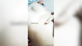 Desi Babe Showing Off Her Big Natural Tits On Camera For Viewers