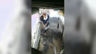 Hidden Camera Catching Cute Desi Girl Changing Showing Her Round Ass