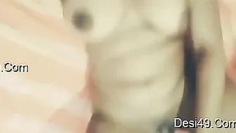 Amateur Babe Pleasing Herself With Her Toy While Home Alone