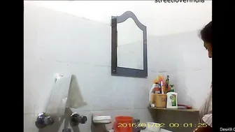 Indian Aunty Secretly Filming Herself Bathing At Home Today