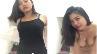 My GF Stripping And Showing Off Her Tight Body At Home