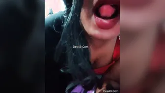Desi GF Getting Horny And Teasing Her Lover On Camera