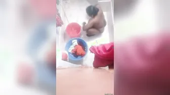 Catching Bhabhi Taking Bath On Hidden Camera In Bathroom
