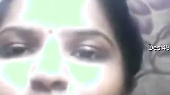 Sexy Mallu GF Showing Her Massive Boobs To Her Lover