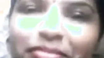 Sexy Mallu GF Showing Her Massive Boobs To Her Lover