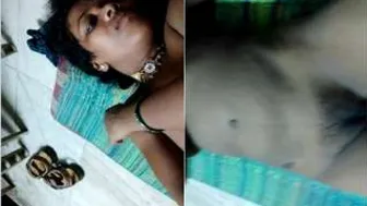 Tamil Married Woman Posing Nude While Hubby Records Everything