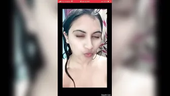 Gorgeous Desi Babe Recording Her Naked Body For Her Boyfriend