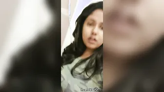 Horny Nri Babe Flashing Her Tits Teasing On Video From Abroad