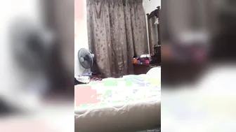Hubby Recording His Wife Big Round Ass Bouncing On Hidden Cam