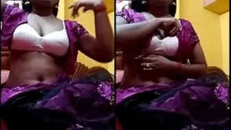 Desi GF Flashing Her Perfect Boobs During Video Call
