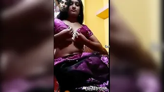 Desi GF Flashing Her Perfect Boobs During Video Call