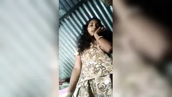 Indian Babe Exposing Her Pussy And Boobs In Her Bedroom Alone