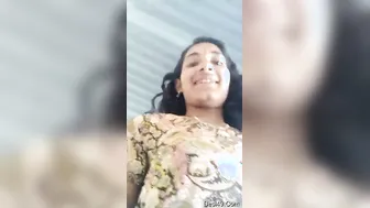 Indian Babe Exposing Her Pussy And Boobs In Her Bedroom Alone