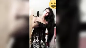 Cute Desi GF Spreading Her Legs Showing Wet Pussy On Cam