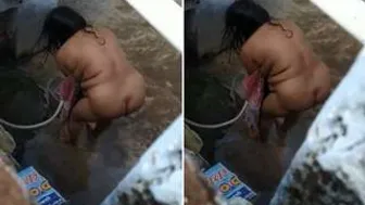 Married Bhabhi Caught Naked Right After Her Morning Shower Time