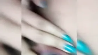 Desi Girl Exposing Her Big Tits And Dripping Pussy On Video Call