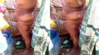 Husband Filming His Tamil Wife Bathing Soaping Her Naked Body