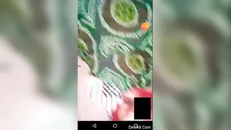 Bhabhi Getting Her Pussy Teased With Candle During Video Call