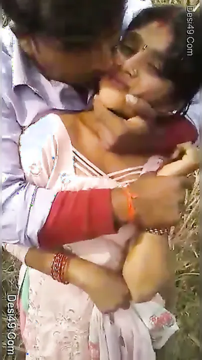 Married Slut Taking On Two Guys Outside In Risky Public Spot