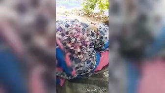 Desi Bhabhi Sneaking Around With Her Lover In The Village Field