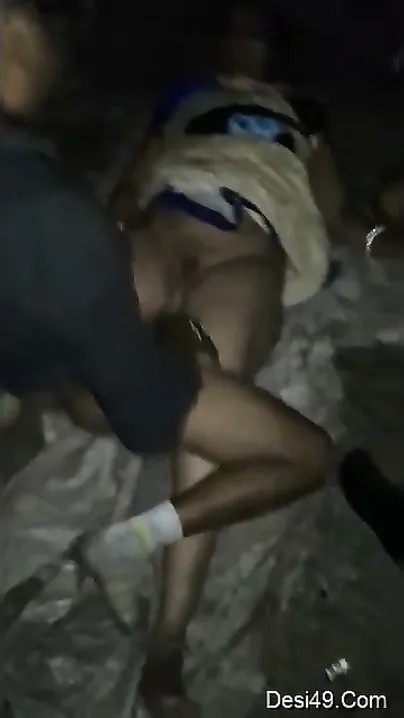 Local Bhabhi Getting Railed Hard Outdoors By Eager Young Stud