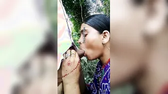 Bhabhi Secretly Blowing Her Devar Outside In The Open Fields