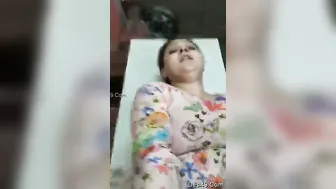 Bhabhi Moaning Dirty Hindi While Getting Railed By Young Lover