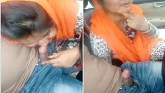 GF Giving Roadside Blowjob In The Backseat Of His Car