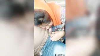 GF Giving Roadside Blowjob In The Backseat Of His Car