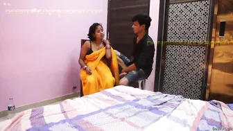 Horny Bhabhi Stripping Down Before Servicing Her Regular Client