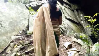 Village Aunty In Saree Getting Fucked Outdoors In The Woods