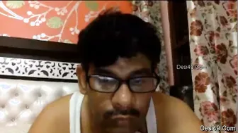 Desi Couple Fucking Live On Cam Showing Everything They Got Now