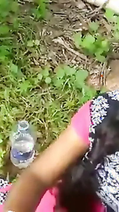 Village Girl Giving Sloppy Blowjob Outdoors Behind The Fields