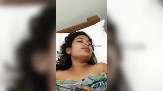 Tamil GF Fingering Herself Making Sexy Faces On Camera