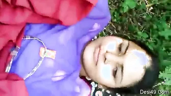 Bhabi Getting Naughty With Lover Outdoors Behind The Village