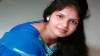 Desi GF Birthday Surprise Leaked By Boyfriend Filming