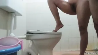 College Lovers Fucking And Romancing In Bathroom During Break
