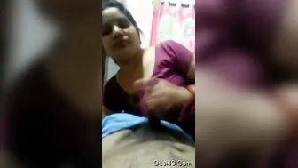 Beautiful Aunty On Her Knees Giving Me Sloppy Head At Her Place