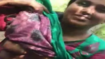 Village GF Sucking Cock Behind The Fields After Dark