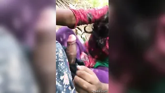 Village GF Sucking Cock Behind The Fields After Dark