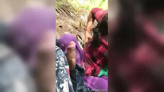 Village GF Sucking Cock Behind The Fields After Dark