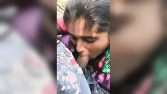 Village GF Sucking Cock Behind The Fields After Dark