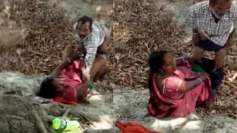 Village Couple Caught Fucking Behind The Temple By Neighbors