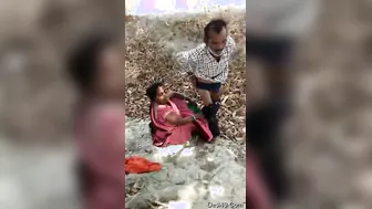 Village Couple Caught Fucking Behind The Temple By Neighbors