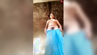 Boudi Stripping And Spreading To Show Off Her Sexy Assets